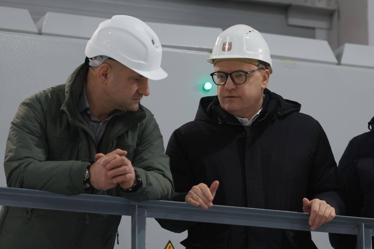 25 лет назад были созданы полномочные представительства президента России в округах Губернатор Челябинской области назвал полпредство в УрФо важным институтом, который объединяет усилия регионов. «Шесть регионов УрФО стали не просто соседями, но и добрыми друзьями. Мы всегда приходим друг другу на выручку. В последние годы столкнулись с разными испытаниями, и я всегда чувствовал поддержку со стороны полпредов главы государства в УрФО», — отметил Алексей Текслер. Он поблагодарил полпреда президента Артема Жогу за внимание к региону и помощь в реализации инициатив Челябинской области. / Прислать новость