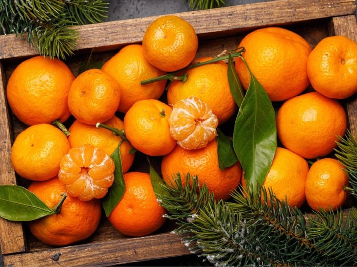 Китай увеличил поставки мандаринов в Россию до рекордных 78 млн долларов Речь идёт о данных полученных с января по ноябрь Объём ввоза вырос на 16 Такие данные со ссылкой на таможню КНР приводит РИА Новости отмечая что это максимальный показатель за последние десять лет Россия в указанный период была четвёртым крупнейшим импортёром китайских мандаринов В топ 3 вошли Вьетнам Киргизия Индонезия Подписаться на Говорит Москва Telegram VK MAX