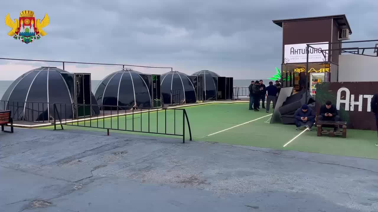 В Махачкале демонтированы незаконные купольные конструкции