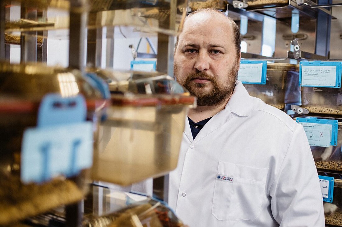 НИЦЭМ им Гамалеи возглавил академик РАН Денис Логунов ранее он занимал должность замдиректора по научной работе сообщил Минздрав Экс глава центра Александр Гинцбург останется в должности научного руководителя НИЦЭМ Официальный сайт губернатора и правительства Курской области Telegram Max