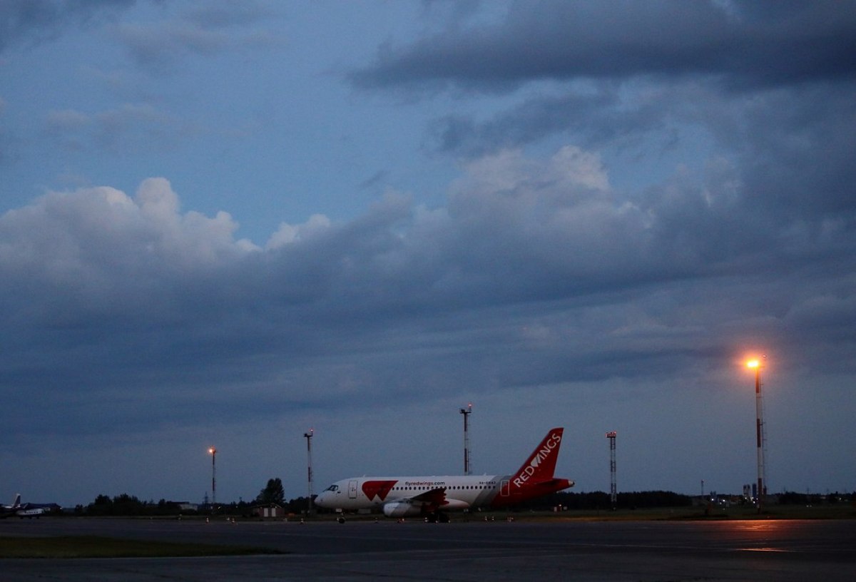 Омский аэропорт установит средство противодействия беспилотникам Его арендуют на три года за 8 5 млн рублей Все подробности в этом материале Новости Омска Подписаться