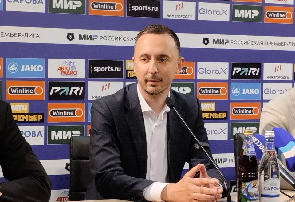 Давид Мелик Гусейнов уходит с поста генерального директора футбольного клуба Пари Нижний Новгород В своем телеграм канале он сообщил что пришло время сосредоточиться на других проектах о которых расскажет позже Я очень благодарен Нижнему Новгороду за то что он принял меня и дал возможность быть его частицей написал Давид Мелик Гусейнов