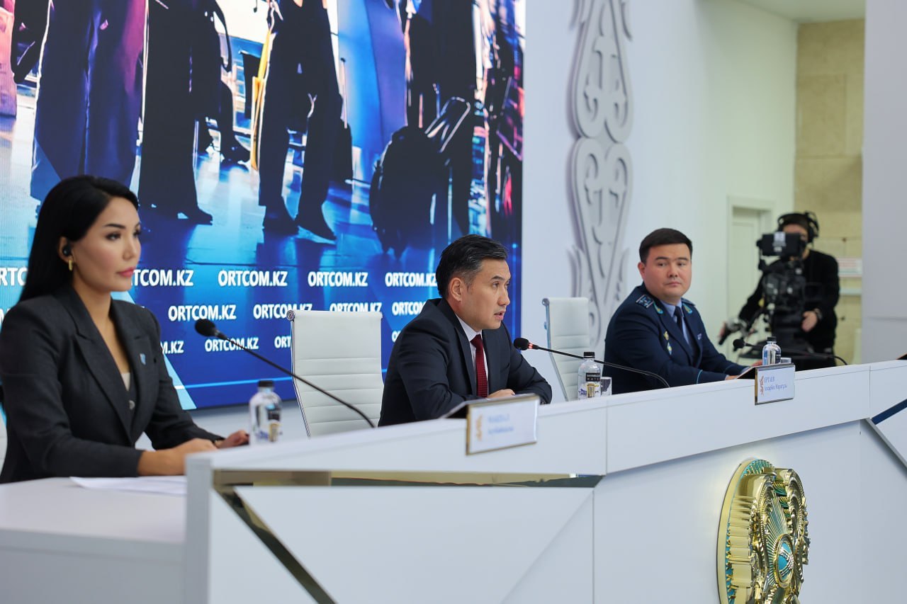 На работу в Астану и Алматы численность внутренних мигрантов в Казахстане выросла еще на 25 По словам первого вице министра труда и социальной защиты населения Казахстана Аскарбека Ертаева в целях снижения демографического дисбаланса между северным и южным регионами принимаются меры по повышению мобильности трудовых ресурсов передает Петропавловск news За 9 месяцев 2025 года в процессах внутренней миграции приняли участие 328 тыс человек Согласно данным бюро национальной статистики за январь июнь 2025 года численность внутренних мигрантов увеличилась на 24 8 по сравнению с аналогичным периодом 2024 года Основной поток наблюдается в Астане Алматы и Шымкенте На их долю приходится 51 от общей внутренней миграции Продолжается работа по стимулированию внутренней экономической мобильности сказал спикер на пресс конференции в СЦК новостиСКО СКОновости новостиКазахстана новости новостиПетропавловска