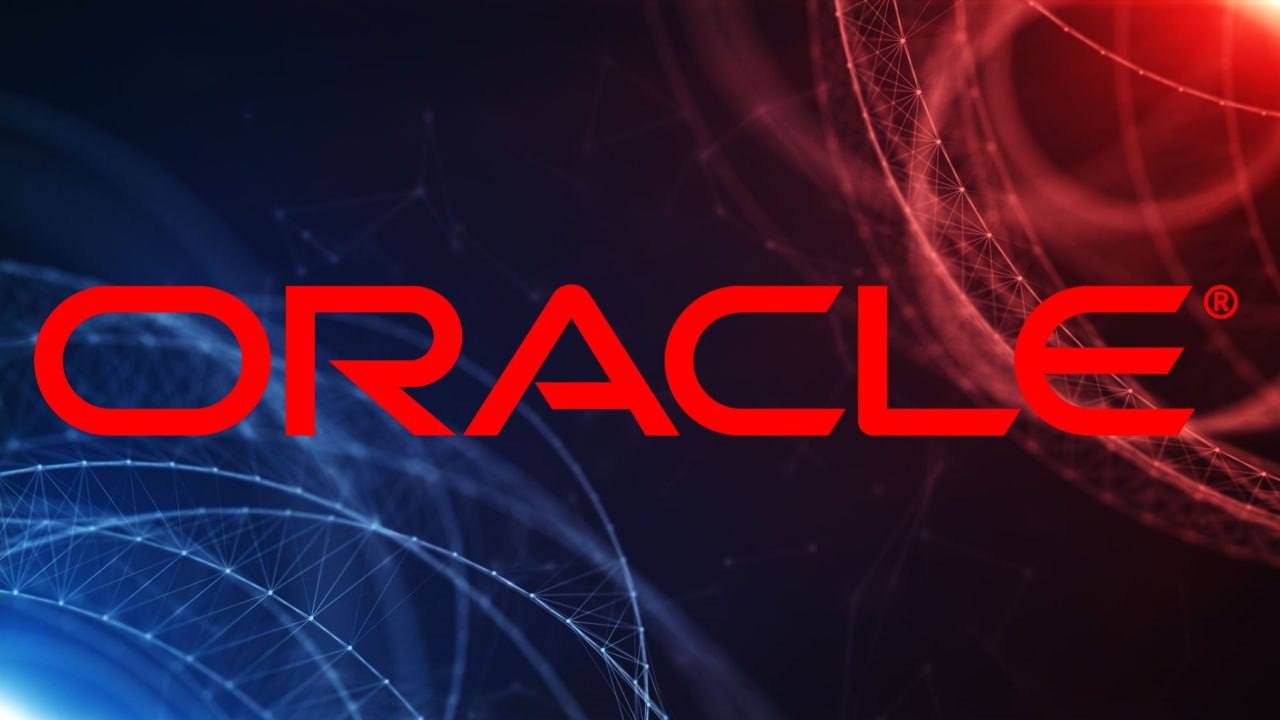 И снова два Oracle ORCL объявила о назначении Клея Магуирка и Майка Сицилии на должности генеральных директоров Сафра Кац переходит на должность исполнительного вице председателя совета директоров после 11 лет работы генеральным директором и 26 лет работы в Oracle и заявляет что такой переход лучше всего проводить когда дела идут хорошо И Кац и Эллисон являются ярыми сторонниками Республиканской партии и поддерживают тесные отношения с Трампом 39 летний Магуирк ранее занимавший пост президента Oracle Cloud Infrastructure OCI перешёл в Oracle в 2014 году из Amazon Web Services Будучи одним из основателей команды облачных инженеров Oracle он руководил проектированием внедрением и коммерческим успехом Oracle Cloud Infrastructure Gen2 Под его руководством OCI достигла беспрецедентного роста и стала ведущей платформой для обучения и анализа ИИ 51 летний Майк Сицилия бывший президент Oracle Industries профессионал в области вертикальных приложений и прикладного ИИ Присоединившись к Oracle после приобретения Primavera Systems его инженерные команды стали пионерами в использовании генерации приложений на основе намерений которая заменила традиционное кодирование для разработки приложений Oracle По факту 1  Oracle продолжает выделять искусственный интеллект и облачные вычисления как тренд По мнению председателя совета директоров и CTO Ларри Эллисона несколько лет назад Клэй и Майк перевели подразделения Oracle Infrastructure и Applications на ИИ и это окупается Согласно документам поданным в SEC Магуирк получит пакет акций на сумму 250 млн Сицилия меньший пакет на сумму 100 млн Оба пакета будут переданы в течение четырех лет а часть из них будет зависеть от достижения целевых показателей 2  Новые CEO получают Oracle в прибыльном положении Перестановка происходит чуть более чем через неделю после того как последние квартальные результаты Oracle показали насколько компания выиграла от роста спроса на инфраструктуру центров обработки данных со стороны ИИ стартапов и крупных технологических групп 3  Эта пара также попадает в период когда Oracle пытается завершить сделку по поглощению TikTok в США Рамочное соглашение предусматривает что американский консорциум включающий Oracle будет владеть 80 американской версии приложения которая в настоящее время принадлежит китайской компании ByteDance Oracle будет управлять данными пользователей в США и алгоритмом 4  Многие ожидали что Клей Магуирк станет преемником Кац но двойное назначение стало неожиданностью учитывая что Майк Сицилия был повышен до своей последней должности только в июне Но Oracle не в первый раз имеет нескольких генеральных директоров Кац и бывший руководитель HP Марк Хёрд занимали посты генеральных директоров с 2014 года до ухода из жизни Хёрда в 2019 году 5  Кац курировала радикальную трансформацию компании в облачно ориентированный бизнес обеспечив крупные контракты с AI стартапами включая OpenAI В этом году Oracle подписала с OpenAI пятилетний контракт на 300 млрд основная доля высокопрофильных обязательств стартапа по проекту инфраструктуры ИИ Stargate 6  Oracle также объявила о повышении Марка Хуры в настоящее время исполнительного вице президента по продажам в Северной Америке до должности президента по глобальным операциям на местах Даг Керинг в настоящее время исполнительный вице президент по операциям повышается до должности главного финансового директора 7  По итогам вчерашних торгов ORCL 6 3 с начала года ORCL 95 ivankroshnyi Oracle ORCL AI cloud облачныевычисления искусственныйинтеллект технологии TikTok ITбизнес