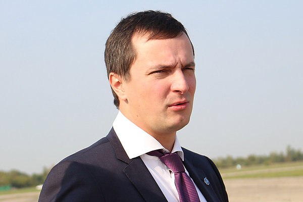 Алексей Рогозин назначен гендиректором Союза авиапроизводителей России Бывший вице-президент Объединенной авиастроительной корпорации ОАК Алексей Рогозин назначен генеральным директором Союза авиапроизводителей России. Соответствующее решение было принято на общем собрании членов. Об этом сообщает ТАСС. "В рамках общего собрания членов Союза авиапроизводителей России было принято решение о назначении на должность генерального директора бывшего вице-президента Объединенной авиастроительной корпорации Алексея Рогозина", – сообщили в организации. aviaru.net/n284852