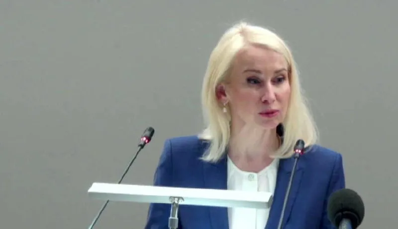 ЕАН Челябинск Председателем Контрольно счетной палаты Челябинска назначили Ольгу Мангилеву Такое решение приняли на сегодняшнем заседании гордумы Кандидатуру Ольги Мангилевой предложил глава Челябинска Алексей Лошкин который до избрания мэром семь лет работал на посту председателя Контрольно счетной палаты региона Общий стаж ее государственной гражданской службы почти 25 лет Ольга Мангилева работала в Главном управлении Министерства юстиции по Челябинской области органах прокуратуры и КСП региона Подписаться на ЕАН Челябинск в подробнее на канале ЕАН Челябинск