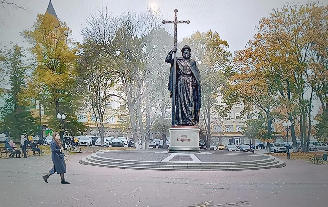 Таким будет памятник князю Владимиру в Калининграде Сегодня внешний вид согласовали на совете по культуре при губернаторе Монумент появится возле Кафедрального собора Христа Спасителя на площади Победы Общая высота памятника составит 10 5 метра скульптуры 6 метра Установить памятник планируют к 6 июня