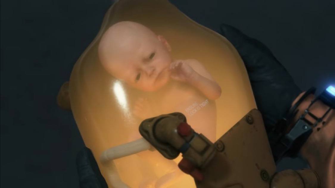 PlayStation выпустила ролик с пересказом сюжета первой части Death Stranding Если коротко: Сэм Бриджес доставляет грузы по разрушенному США, чтобы объединить выживших. С ним младенец в капсуле — он чувствует призраков, появляющихся во время «дожи». По пути Сэм сталкивается с потусторонними существами, включая жижного кита, и узнаёт об угрозе человечеству. Death Stranding 2: On the Beach выходит 26 июня на PS5. Epic Games Store