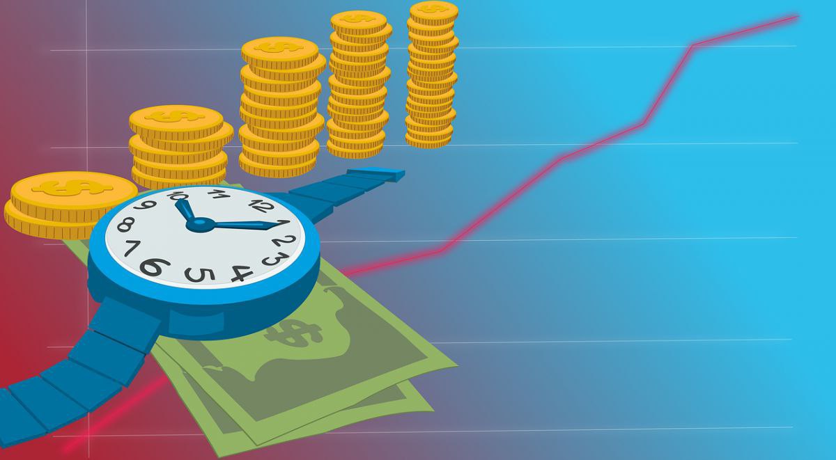 Дефицит текущего счёта Казахстана усилил давление на курс тенге за счёт роста Дефицит текущего счёта платёжного баланса Казахстана за январь ноябрь 2025 года увеличился до 7 млрд долларов против 4 млрд долларов за аналогичный период 2024 года Основной причиной ухудшения показателя стало сужение профицита торгового баланса Экспорт товаров и услуг сократился на 0 7 до 68 млрд долларов Снижение было обусловлено падением поставок чёрных и цветных металлов их руд а также урана Импорт напротив вырос на 5 5 и достиг 57 5 млрд долларов Рост обеспечили поставки продовольственных товаров 11 8 инвестиционной продукции 8 и промежуточных товаров 9 В Нацбанке отметили что увеличение импорта связано с высоким внутренним спросом