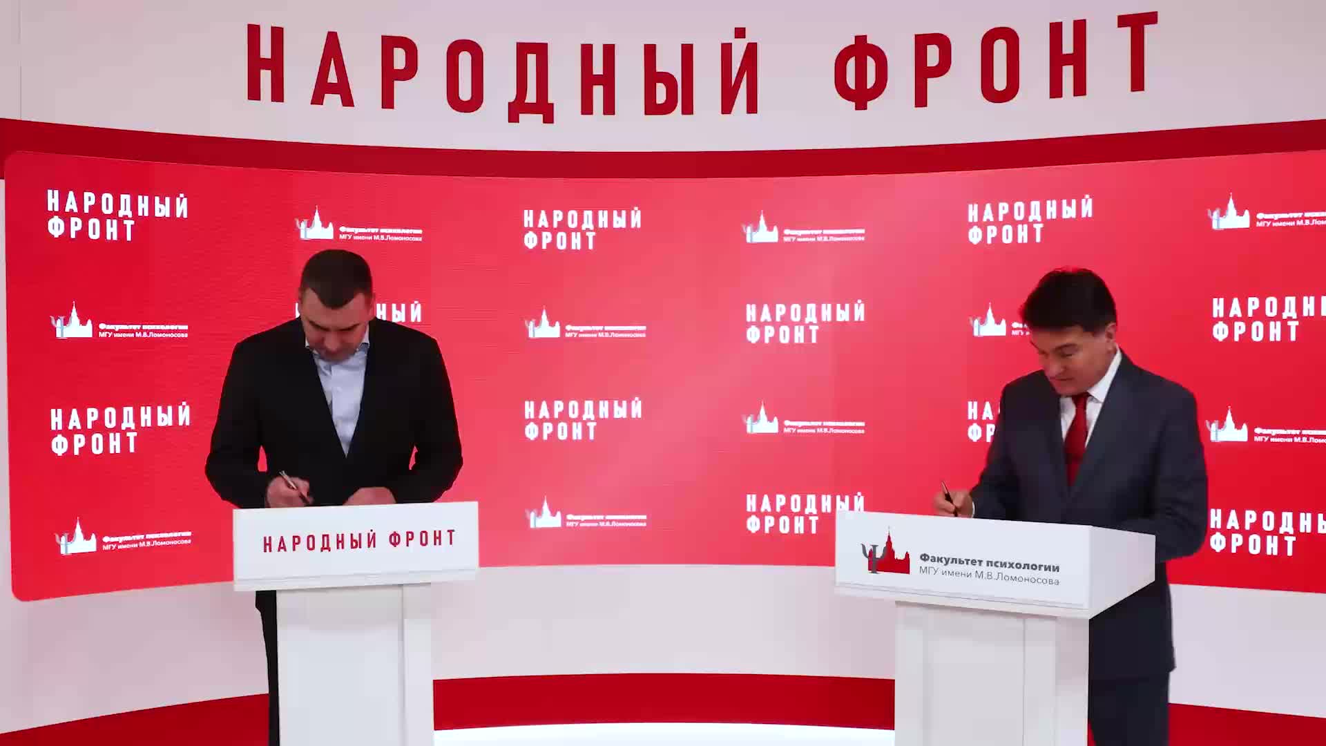 В Салехарде началось обучение психологов для поддержки семей участников СВО