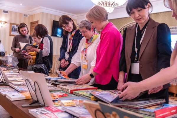 Национальная детская библиотека Коми отметила 90 летие со дня основания Ряд работников отметили госнаградами komiinform ru news 287842