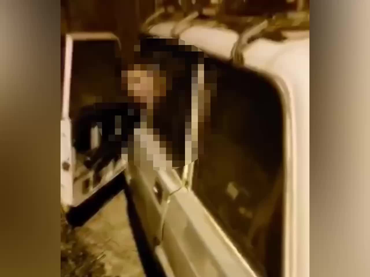 Подростки угоняют такси и автомобиль в состоянии алкогольного опьянения