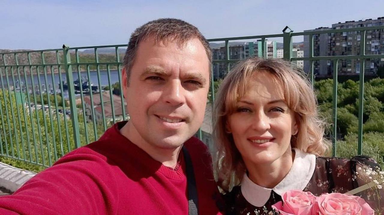 Валерий Губин и Ольга Липатова из Мурманской области поженятся на Всероссийском свадебном фестивале Как сообщили в Национальном центре "Россия", более 200 пар из разных регионов страны поженятся в Центре. Мероприятие пройдет с 8 по 10 июля. Об истории любви северян читайте на нашем сайте. Фото: правительство Мурманской области Подпишись — Вести Мурман