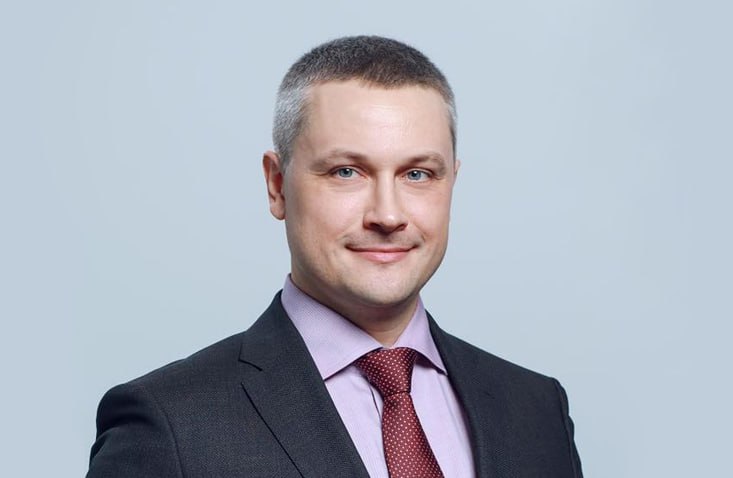Труп гендиректора многомиллиардной дочки Росатома нашли в московском посёлке Кокошкино По предварительным данным глава АО НПК Химпроминжиниринг Александр Тюнин покончил с собой Рядом с телом нашли винтовку и записку bankrollo