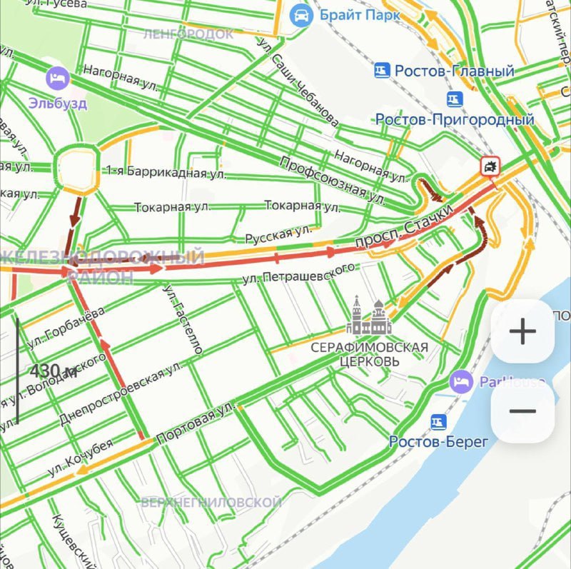 В городе Ростов-на-Дону наблюдается затруднение дорожного движения в трёх точках.   На проспекте Стачки и Шеболдаева в связи с дорожно-транспортным происшествием движение осуществляется с большой задержкой. Кроме того, на въезде в город Аксай образовалась пробка.