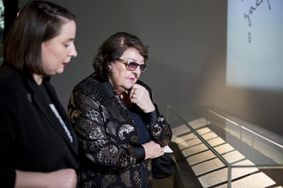 Журналистка медиаменеджер основательница РЕН ТВ Ирена Лесневская умерла в возрасте 83 лет сообщила ее бывшая коллега Марианна Максимовская Подпишись на Агентство Москва Мы в МАХ