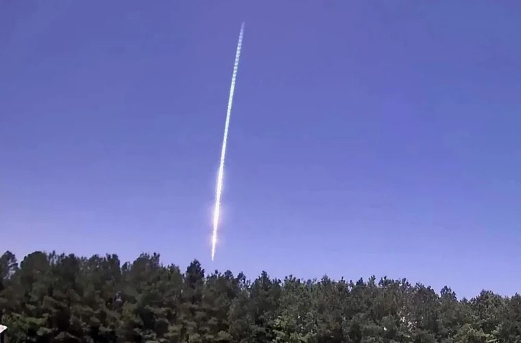Метеорит, пробивший крышу дома в США, оказался старше Земли на 20 млн лет
