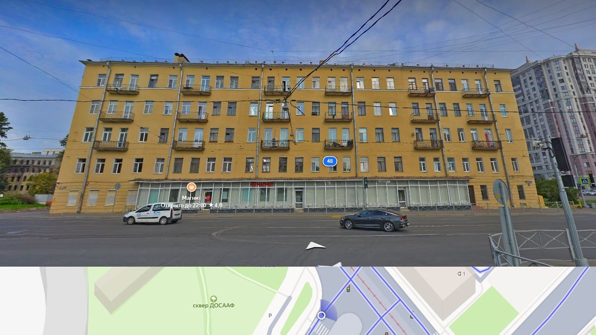 Власти Санкт-Петербурга изымут участок на проспекте Обуховской обороны для строительства моста  Правительство Санкт-Петербурга приняло решение об изъятии земельного участка на проспекте Обуховской обороны. Мера затронет жителей дома № 48, литера А в Невском районе. Власти планируют расселить жильцов, а также изъять помещения, находящиеся в частной собственности, включая супермаркет «Магнит» на первом этаже.  В официальном документе указано, что изъятие проводится в соответствии с нормативными актами и «при отсутствии других возможных вариантов» строительства дороги. Ранее сообщалось, что Обуховский завод изготовил гидроцилиндры для моста досрочно.       Подписывайтесь на «Ъ-СПб»