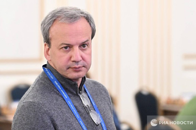 Президент FIDE Аркадий Дворкович фигурирует в новом пакете санкций ЕС против России Об этом сообщает издание EUobserver Также под санкции попадет глава Федерации спортивной борьбы России Михаил Мамиашвили Подписывайтесь на РИА Новости Спорт в MAX