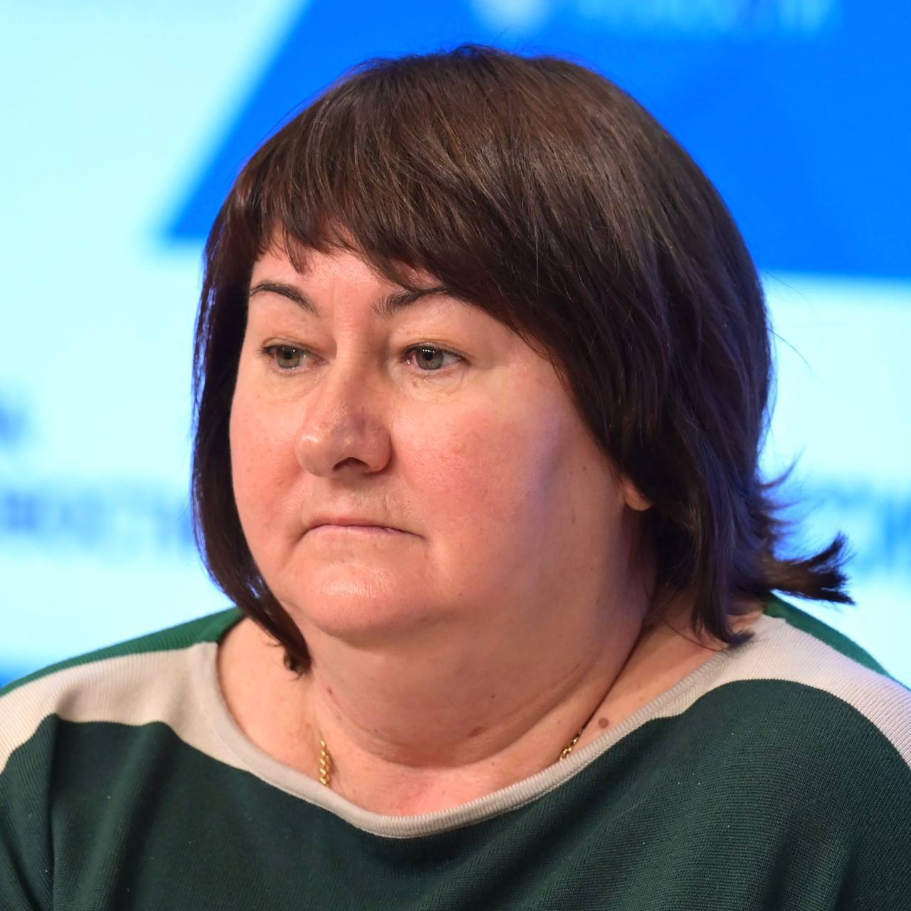 Президент ФЛГР Елена Вяльбе прокомментировала заявление Йоханнеса Клэбо о недопуске российских спортсменов. - Никак на это не реагирую. Его дело - кататься на лыжах, а не рассуждать. Удобно делить медали без россиян? Это логично. Они зарабатывают деньги. Помимо всего прочего их главное занятие - зарабатывать. Когда есть возможность зарабатывать больше и легче, какие к ним могут быть претензии - все логично, - сказала Вяльбе. Российские лыжники отстранены от соревнований под эгидой FIS с марта 2022 года.