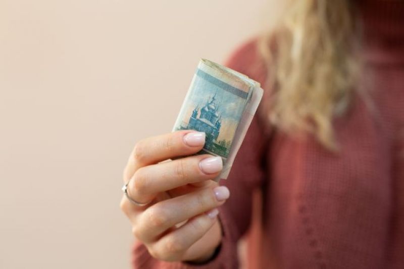 70% жителей ЦФО планируют установить самозапреты Сервисы самозапрета становятся все более популярными для защиты финансов. 83% россиян считают, что такие инструменты помогают защитить счета от мошеннических действий. ↗ Прислать новость Подписаться