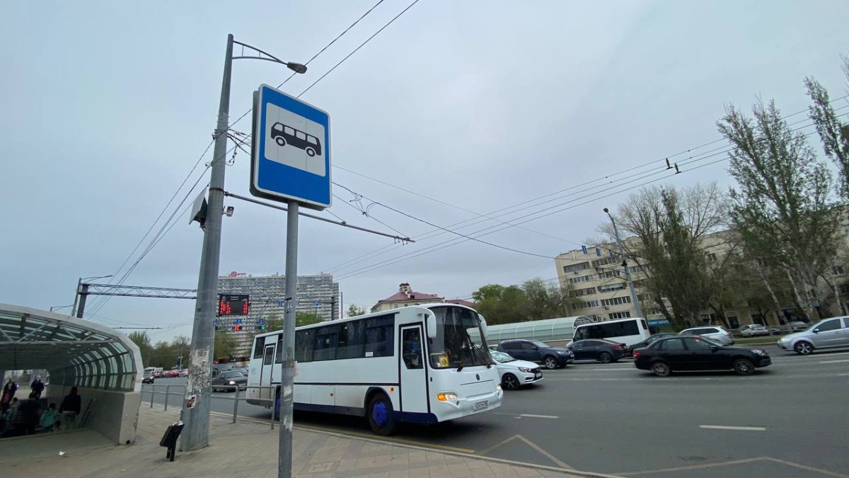 В Самаре 9 мая не будут ходить дачные автобусы С началом теплого сезона в областной столице начали курсировать автобусы, связывающие город с дачными массивами. Однако, как сообщили в городском департаменте транспорта, 9 мая, в День Победы, дачные маршруты работать не будут. : ГТРК Самара