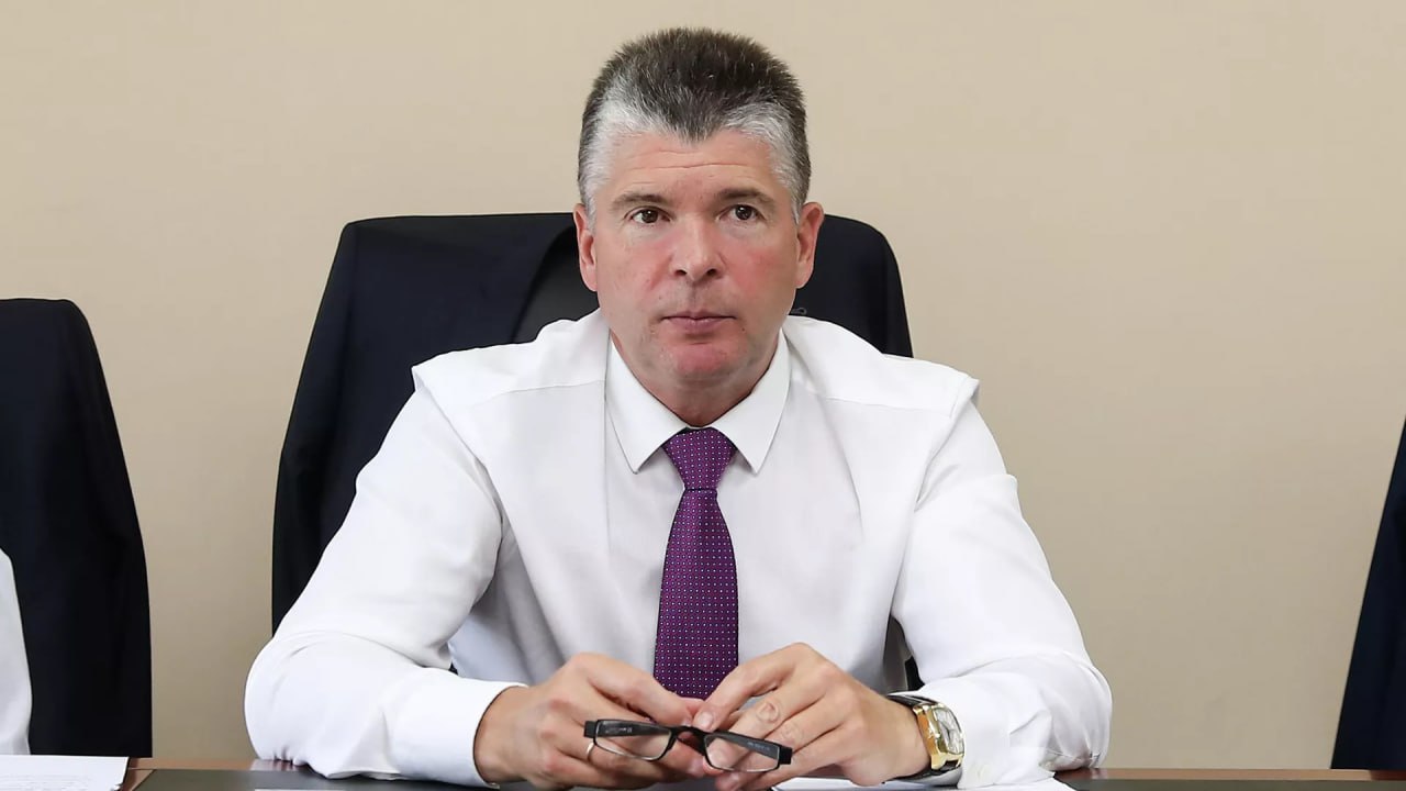 Председатель Мосгорсуда Михаил Птицын назначен новым главой Совета судей РФ Он сменил на этом посту Виктора Момотова который ранее подал в отставку