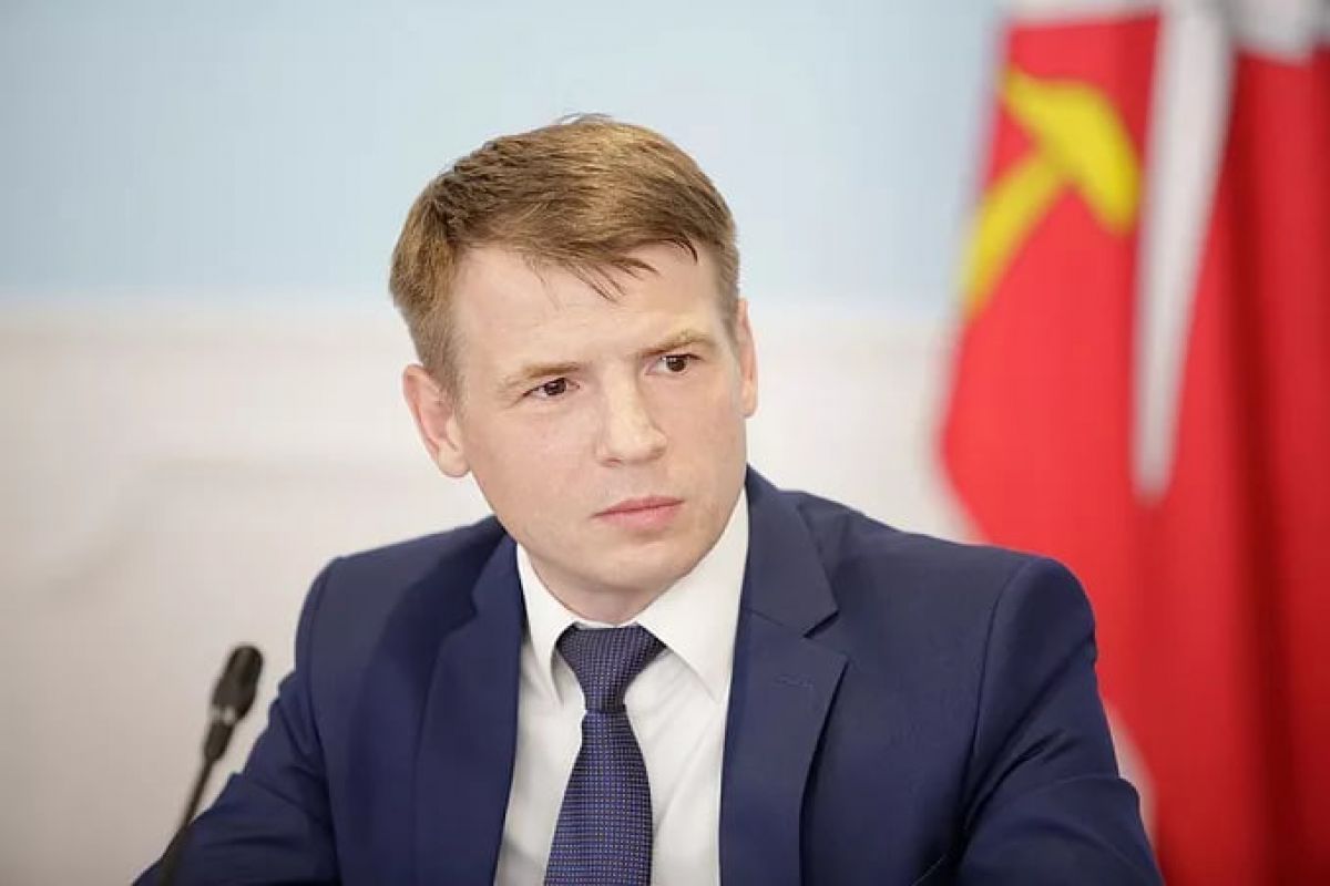 Замечательный специалист: Александр Головин о новом главном "кадровике" в правительстве Тульской области Уполномоченный по правам человека Александр Головин в разговоре с корреспондентом «Тульских новостей» прокомментировал назначение на должность главного «кадровика» регионального правительства экс-руководителя аппарата уполномоченных в Тульской области Ольги Коноваловой. ↗ Прислать новость Подписаться