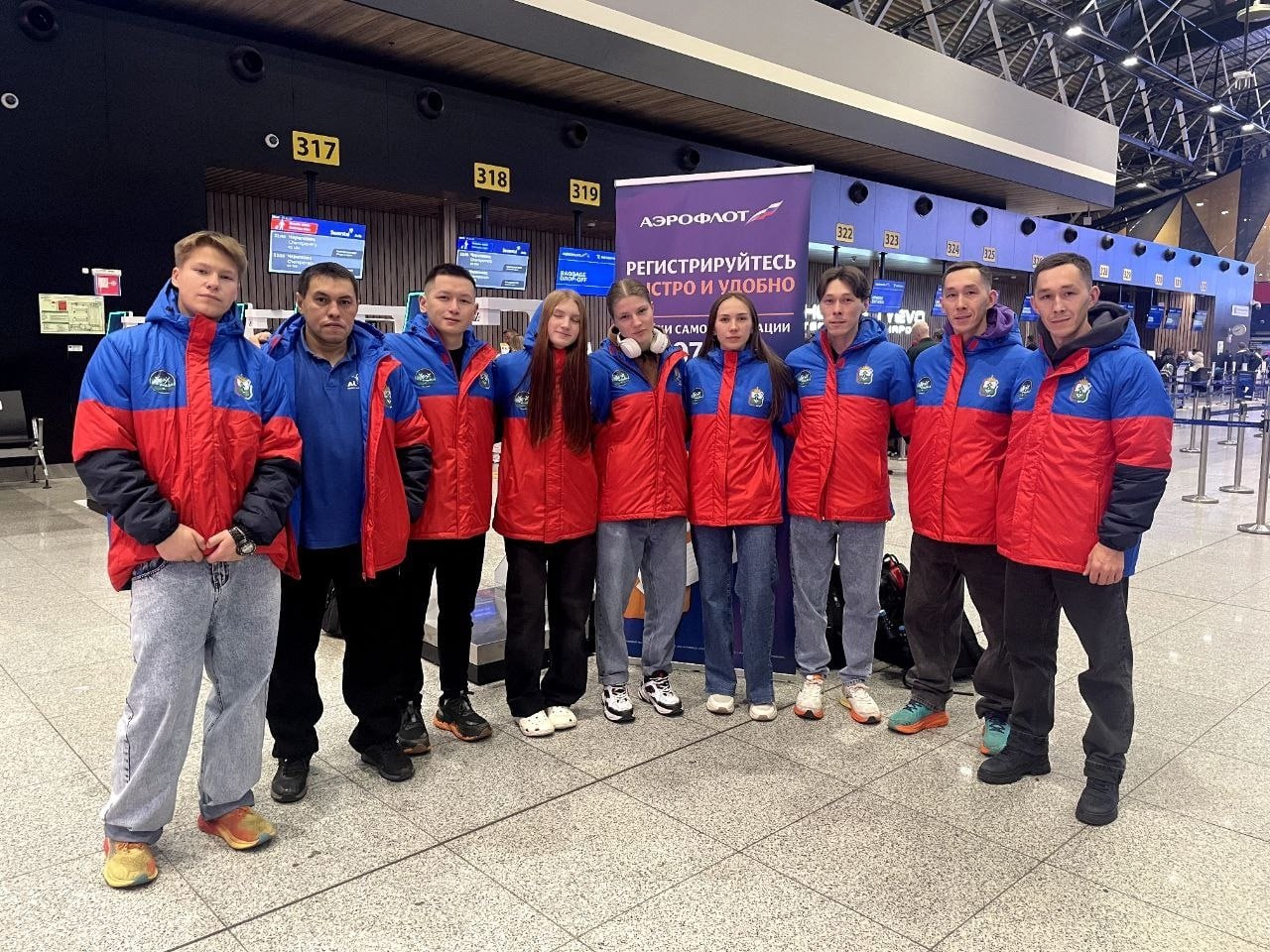 Сборная НАО по северному многоборью представляет регион на Кубке России Соревнования будут проходить в Хабаровске с 10 по 17 ноября За честь Ненецкого автономного округа поборются Роман Артём и Антон Латышевы Денис Талеев Алексей Марков Диана Ванюта Юлия Мелехина Вероника Трофимова Подробнее по ссылке Фото Спортивная школа олимпийского резерва Труд