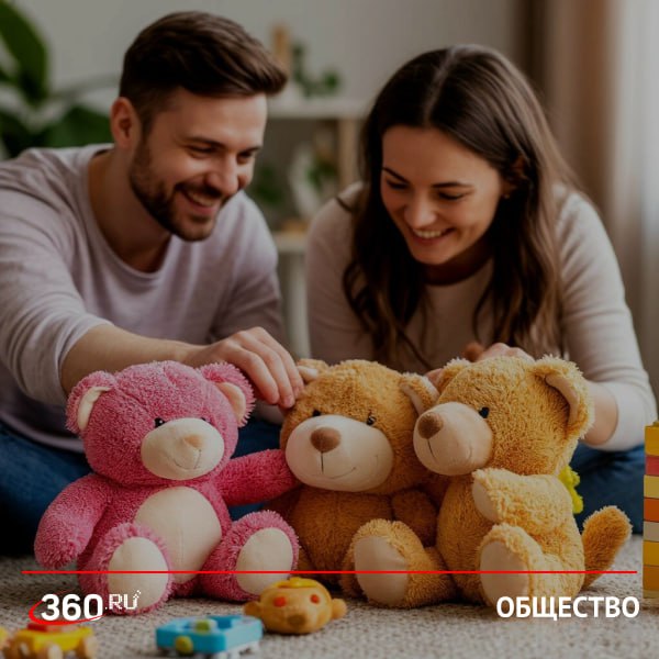 Все взрослые — внутри еще дети. Аналитики США выяснили, что люди старше 18 стали чаще покупать игрушки для себя. Многие производители даже поменяли маркетинговые стратегии: в Lego начали выпускать сложные конструкторы в виде цветов и машин, в Hasbro придумали набор для лепки с ароматом латте, компания Funko Pop продают коллекционные фигурки с персонажами фильмов и сериалов, а бренд Barbie добавил в продажу спиртные напитки. По мнению экспертов, есть несколько причин, почему взрослые так любят игрушки: рост стоимости жизни и низкая рождаемость, ностальгия по детству, популярность коллекционирования игрушек из различных фандомов. Признавайтесь, любите детские игрушки? — обожаю, никуда без них — мне что, пять лет?