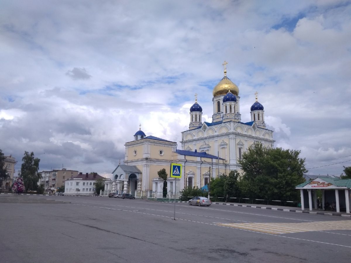 В Ельце Липецкой области отменили красный уровень воздушной опасности Главное управление МЧС России по Липецкой области отменило красный уровень воздушной опасности в городе Ельце и Елецком муниципальном округе. Соответствующая информация опубликована в 17:15 в Telegram-канале спасательного ведомства. ↗ Прислать новость Подписаться