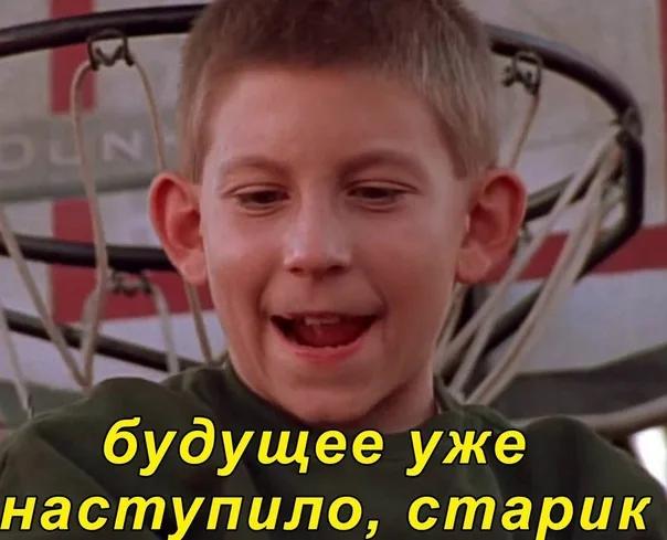 В Перми автобусная остановка неожиданно подключилась к телефонному разговору и включила музыку прямо в павильоне Юнгородок Пассажиры услышали как кто то пытался пообщаться с Ксенией Леонидовной но девушка на остановке так и не появилась Как пояснили специалисты тревожные кнопки на современных остановочных комплексах связаны с IP телефонией и предназначены для вызова экстренных служб через номер 112 Вероятно произошёл сбой из за которого остановка приняла сторонний звонок Предложка Прислать материал Наши каналы Все о Перми