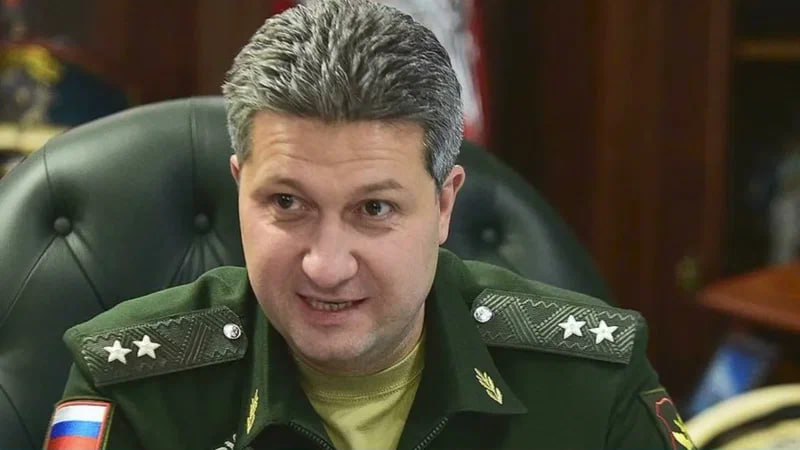 По делу Тимура Иванова спустя почти полтора года после его ареста активизировались следственные действия, сообщает тг-канал «Закулисная политика». Источники говорят о том, что обыски и иные "оперативные мероприятия" затронули бывших и действующих сотрудников Минобороны, а также ряд коммерсантов, близких к Иванову.