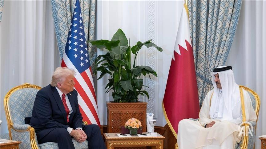 Трамп встретился с премьером Катара Президент США Дональд Трамп встретился с премьер министром Катара Мухаммедом бен Абделем Рахманом Аль Тани в Нью Йорке Стороны провели совместный ужин Встреча состоялась после авиаудара Израиля по Дохе который поставил под угрозу по прекращению войны в Газе приближающейся ко второй годовщине Будьте в курсе последних новостей с TRT на русском