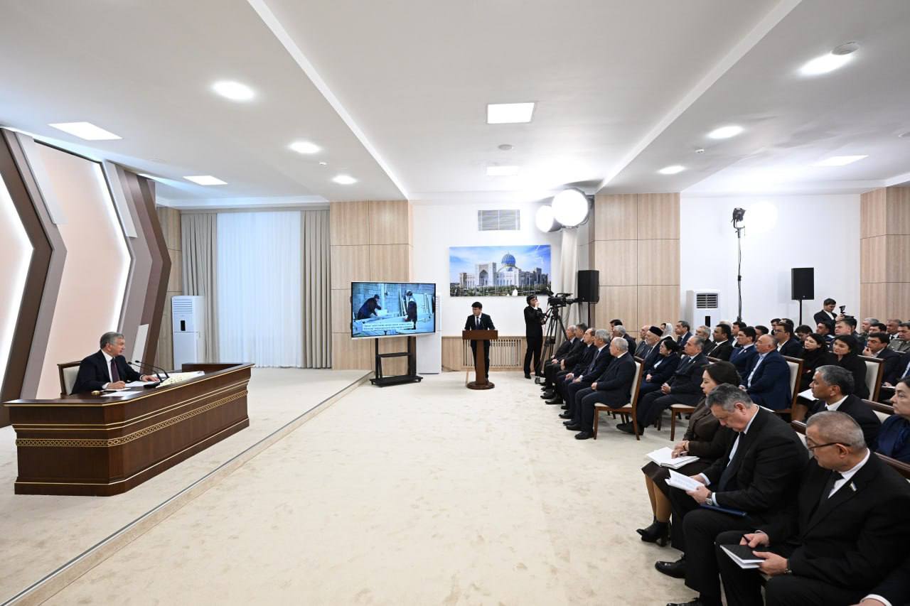 В Узбекистане для развития малого и среднего бизнеса выделят 140 трлн сумов кредитов   repost uz v celom summi uvelichat Подписывайтесь на Repost