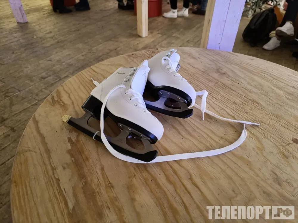 Фигуристка Евгения Медведева выступит на ЗимФестАмуре Она представит олимпийскую программу Анна Каренина Торжественная церемония открытия Международного российско китайского фестиваля зимних видов спорта станет одним из ключевых спортивных событий года Главным гостем мероприятия будет всемирно известная фигуристка двукратная чемпионка мира и Европы Евгения Медведева сообщает правительство Амурской области Подробнее