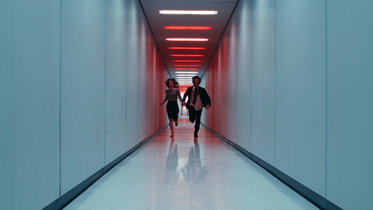 «Разделение» стало лидером по номинациям на «Эмми-2025» — сериал претендует на 27 наград, опережая «Пингвина» 24 и «Киностудию» 23 . 83-летний Харрисон Форд поборется за первую в карьере статуэтку этой премии — он сыграл второстепенного героя в «Терапии».