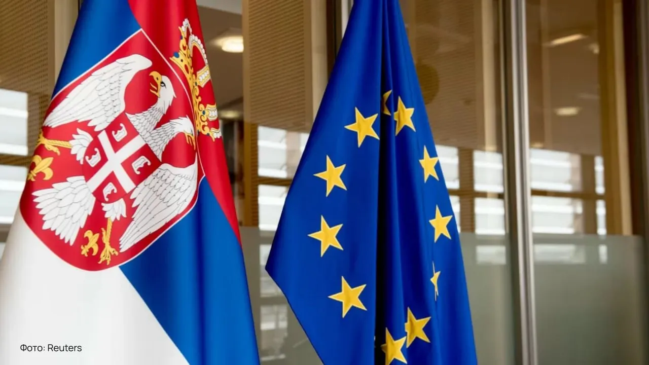 Сербия может лишиться финансирования от ЕС из за дружбы с Россией Европейский союз рассматривает возможность заморозить до 1 5 млрд предназначенных Белграду пишет Politico В Брюсселе недовольны тесными связями страны с РФ а также ситуацией с судами и давлением на СМИ Речь идет о средствах которые Белград рассчитывал получить в рамках переговоров о вступлении в ЕС При этом президент Сербии Вучич ранее заявил что страна не откажется от отношений с Россией и сохранит военный нейтралитет Похоже в Европейском союзе решили хочешь денег дружи правильно   Подпишитесь на Абзац в Max
