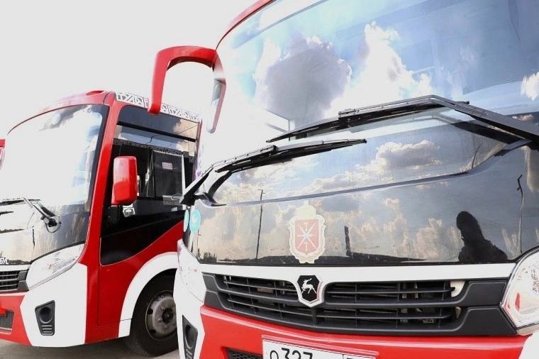 15 мая в Туле запустят новый автобусный маршрут Новый автобусный маршрут №29 «ГУЗ «Тульский областной клинический кардиологический диспансер – ГУЗ ТО «Тульская областная клиническая больница» увеличит транспортную доступность. Работа на маршруте №29 будет организована 5 ед. техники среднего класса. Время работы – с 6:05 до 21:00, средний интервал движения – 20 минут. Схема движения: Веневское шоссе – Щегловская засека – ул. Хворостухина – ул. Вильямса. Остановочные пункты: Городская больница № 13 – Медсанчасть № 4 – Завод Штамп – Самоварная улица – Совхоз Новомедвенский 1 – Совхоз Новомедвенский 2 – Каширская улица – Парковая улица – Щегловская засека – НПО Сплав – Комбайновый завод – Дом культуры ВОС – ул. Хворостухина – ул. Нестерова – ул. Марины Расковой – Областная больница. Источник: Администрация города Тулы Проголосовать за канал: голос! Тула. Происшествия Наш ВКонтакте Прислать новость: