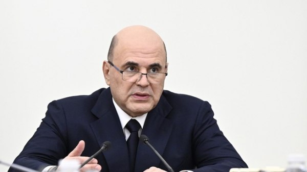 Михаил Мишустин потенциал развития авиаперевозок в России полностью не раскрыт Потенциал развития в России авиационных перевозок еще не в полной мере раскрыт для этого в том числе необходимо создать надежную основу долгосрочного планирования заявил премьер министр РФ Михаил Мишустин на рабочей встрече с генеральным директором Аэрофлота Сергеем Александровским Об этом сообщает ТАСС Потенциал развития авиационных перевозок пока еще в полной мере не раскрыт Есть еще над чем работать Здесь нужно добиться максимально эффективного использования всех доступных возможностей и ресурсов чтобы создать надежную основу для долгосрочного планирования перевозок и в том числе для того чтобы люди могли четко видеть свои перспективы в случае если они отправляются в путешествие либо планируют какую то поездку отметил председатель правительства aviaru net n291149