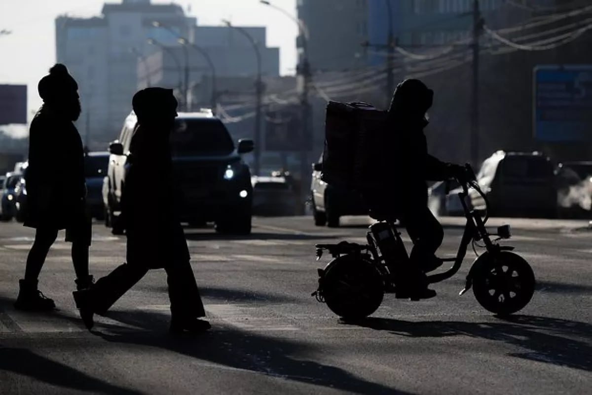 В Самарской области России трудовые мигранты через три месяца не смогут работать курьерами продавцами водителями а также преподавать и заниматься научными исследованиями