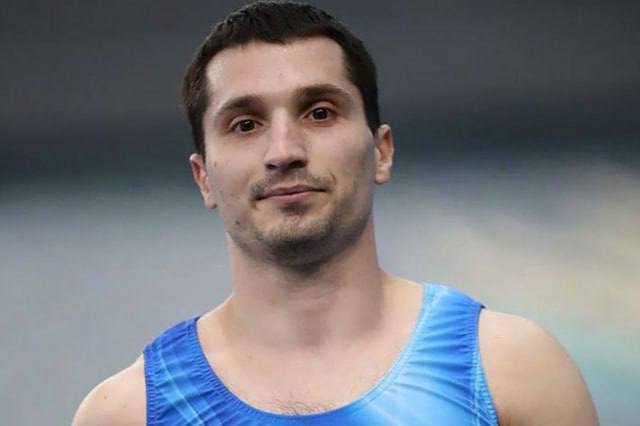 Егор Шарамков из Беларуси стал призером первого этапа Кубка мира по спортивной гимнастике который проходит в немецком Котбусе Шарамков прошел квалификацию со вторым результатом в финале Егор набрал 14 400 балла и также занял второе место Победитель Артем Долгопят из Израиля заработал всего на одну десятую очка больше Тройку призеров замкнул россиянин Александр Карцев 13 900 Грантоед by подписаться