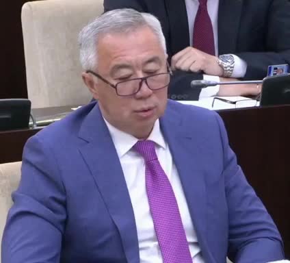 Министр экономики Казахстана предупреждает о налоговых потерях из-за МФЦА