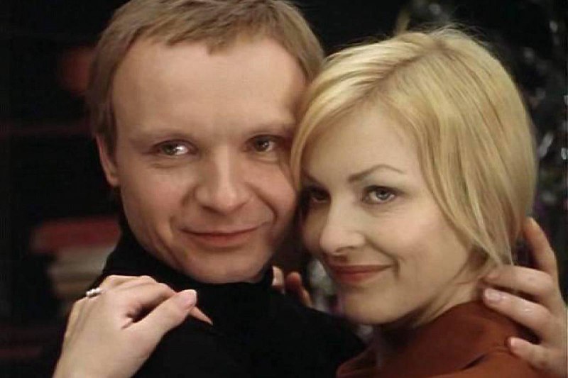 Ирония судьбы вошла список лучших новогодних фильмов по мнению The Guardian Критик Фил Хоуд подчеркнул что в подборку попал именно советский фильм Рязанова а не американский ремейк 2022 года Ирония судьбы в Голливуде veraafanasyeva