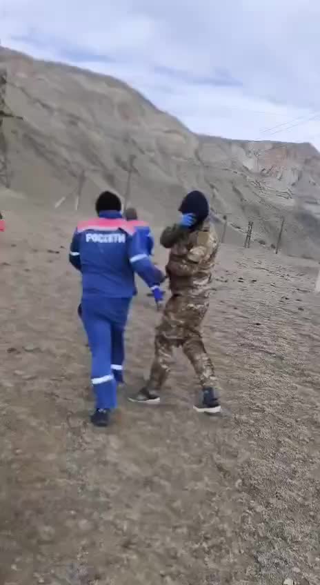 В Дагестане восстанавливают электроснабжение после ураганного ветра