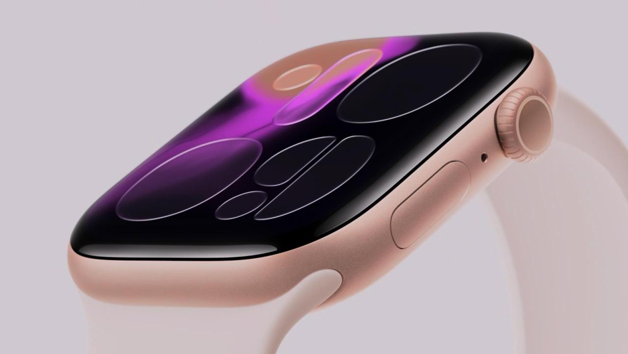 Apple показала новые Apple Watch Series 11 Усиленное стекло защищенное от ударов и царапин вдвое лучше чем в Series 10 Улучшена батарея Добавлена поддержка 5G Часы научились измерять давление Теперь Apple Watch умеют мониторить сон Самые тонкие в истории Apple Цена 399 КК