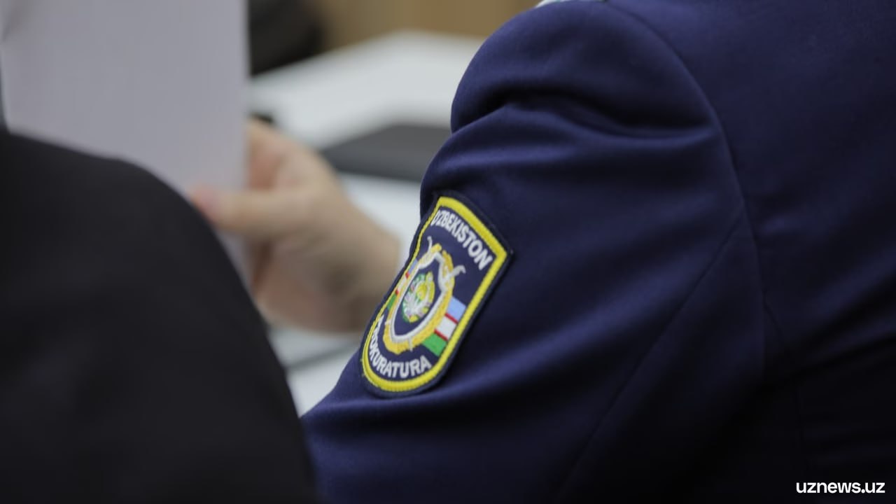 Против судей смягчивших приговор Акмалу Шукурову возбуждено уголовное дело В Генпрокуратуре сообщили о задержании троих судей апелляционного суда изменивших меру пресечения Акмалу Шукурову на ограничение свободы Они заключены под стражу uznews uz ru news 106451 uznews