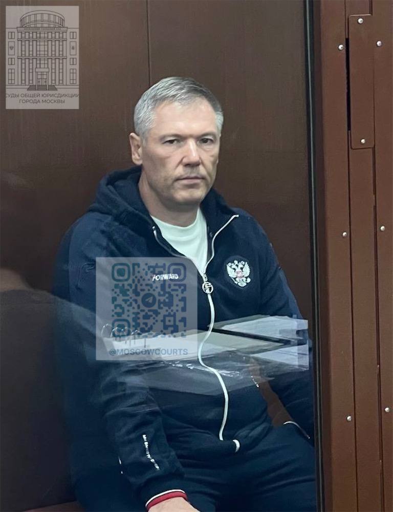 Суд в Москве арестовал гендиректора строительной компании Автодор Шайдуллина по делу о растрате сообщили в инстанции Подписаться на РИА Новости
