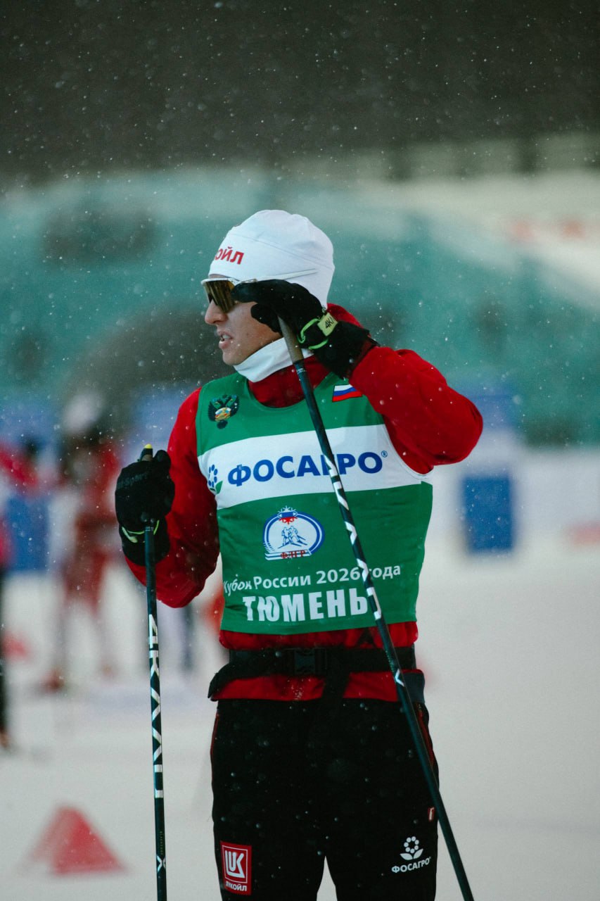 Шансы лыжника из Перми выступить на Олимпиаде очень высоки Если Савелий Коростелев попадет на Игры в Италию то будет там претендовать на победу заявил Матч ТВ комментатор и ведущий телеканала Дмитрий Губерниев На днях спортсмен рожденный в Перми выиграл масс старт на втором этапе ФосАгро Кубка России в Тюмени Президент Федерации лыжных гонок Елена Вяльбе сообщила что из Сибири атлет сразу отправится в Швейцарию на этап Кубка мира заключительный старт где россияне могут отобраться на Олимпиаду У нас рассчитывать на отбор могут всего один мужчина и одна женщина Кроме того у Коростелева оформлена шенгенская виза Зимние Олимпийские игры пройдут с 6 по 22 февраля Ранее Спортивный арбитражный суд обязал Международную федерацию лыжного спорта FIS отменить отстранение россиян от соревнований Коростелев претендует на получение нейтрального статуса Подписаться на Properm ru