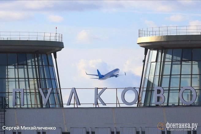 В Пулково и других аэропортах открываются пункты миграционного контроля сообщила официальный представитель МВД России Ирина Волк Их главная задача выявлять иностранных граждан нарушающих миграционные правила Первые 12 точек уже заработали в Петербурге Москве Сочи Казани Новосибирске и других городах Их также планируют открыть на приграничных железнодорожных станциях рядом с водными и автомобильными пунктами пропуска fontankaspb